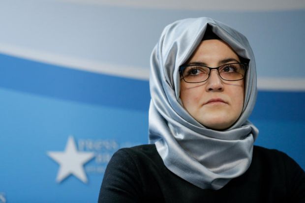 Вереница убијеног новинара обратила се навијачима Њукасла: Спречите продају клуба принцу Бин Салману јер је он одговоран за убиство (ФОТО)